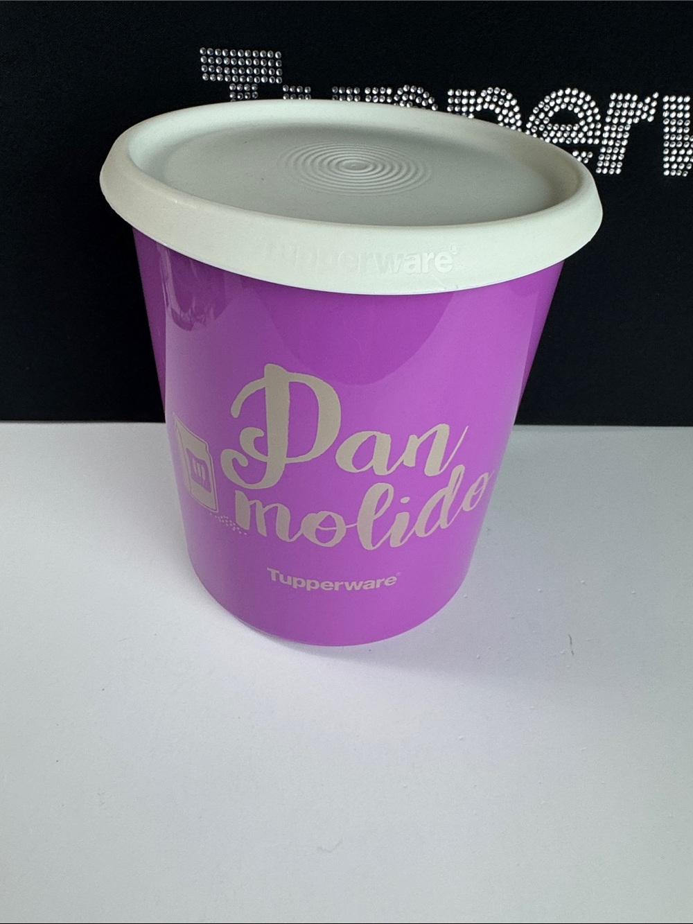 Tupperware Pan Noliada One Touch Canister Size C Purple 6 Cup 1.4L